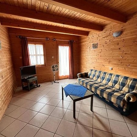 Almos Apartman Balatonfenyves Zewnętrze zdjęcie