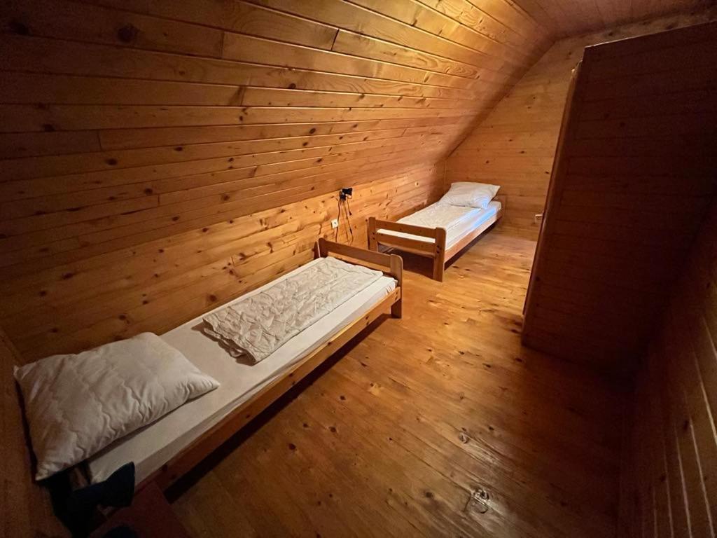 Almos Apartman Balatonfenyves Zewnętrze zdjęcie